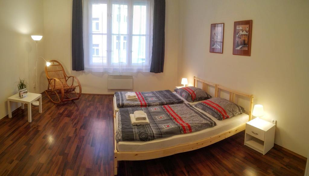 Jezerka Apartments Prague Extérieur photo