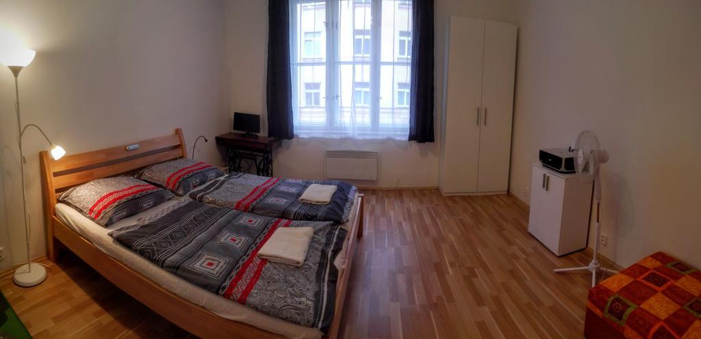 Jezerka Apartments Prague Extérieur photo