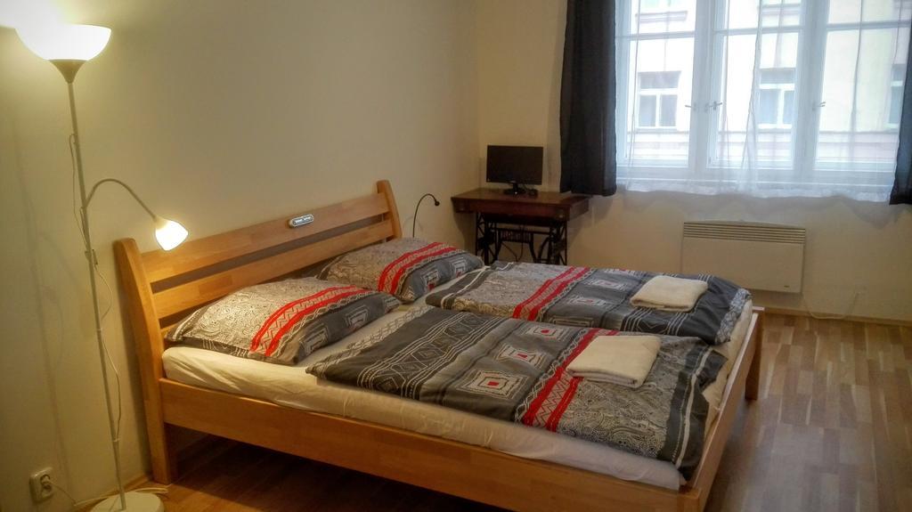 Jezerka Apartments Prague Extérieur photo