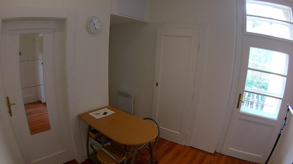 Jezerka Apartments Prague Extérieur photo