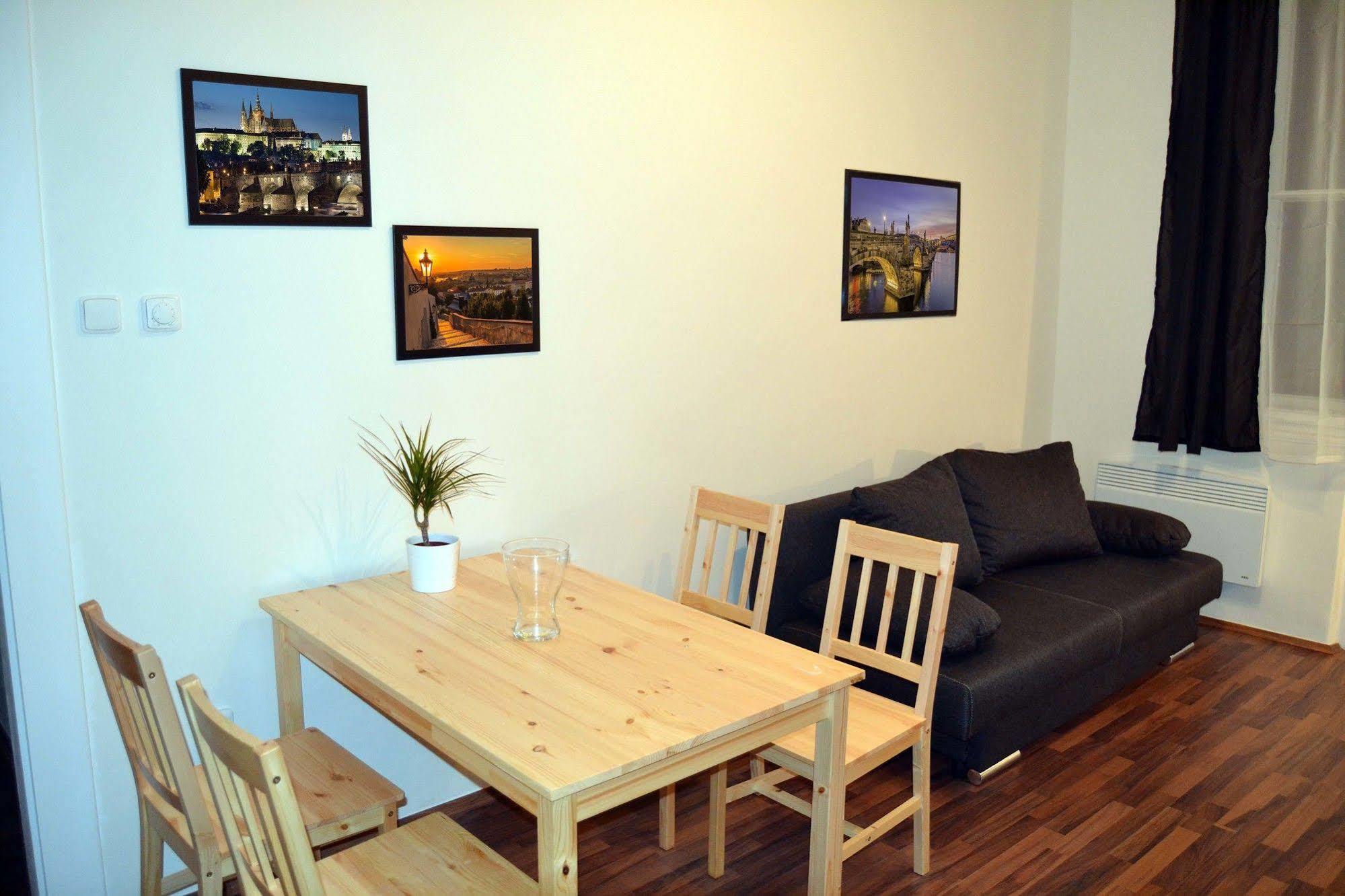 Jezerka Apartments Prague Extérieur photo