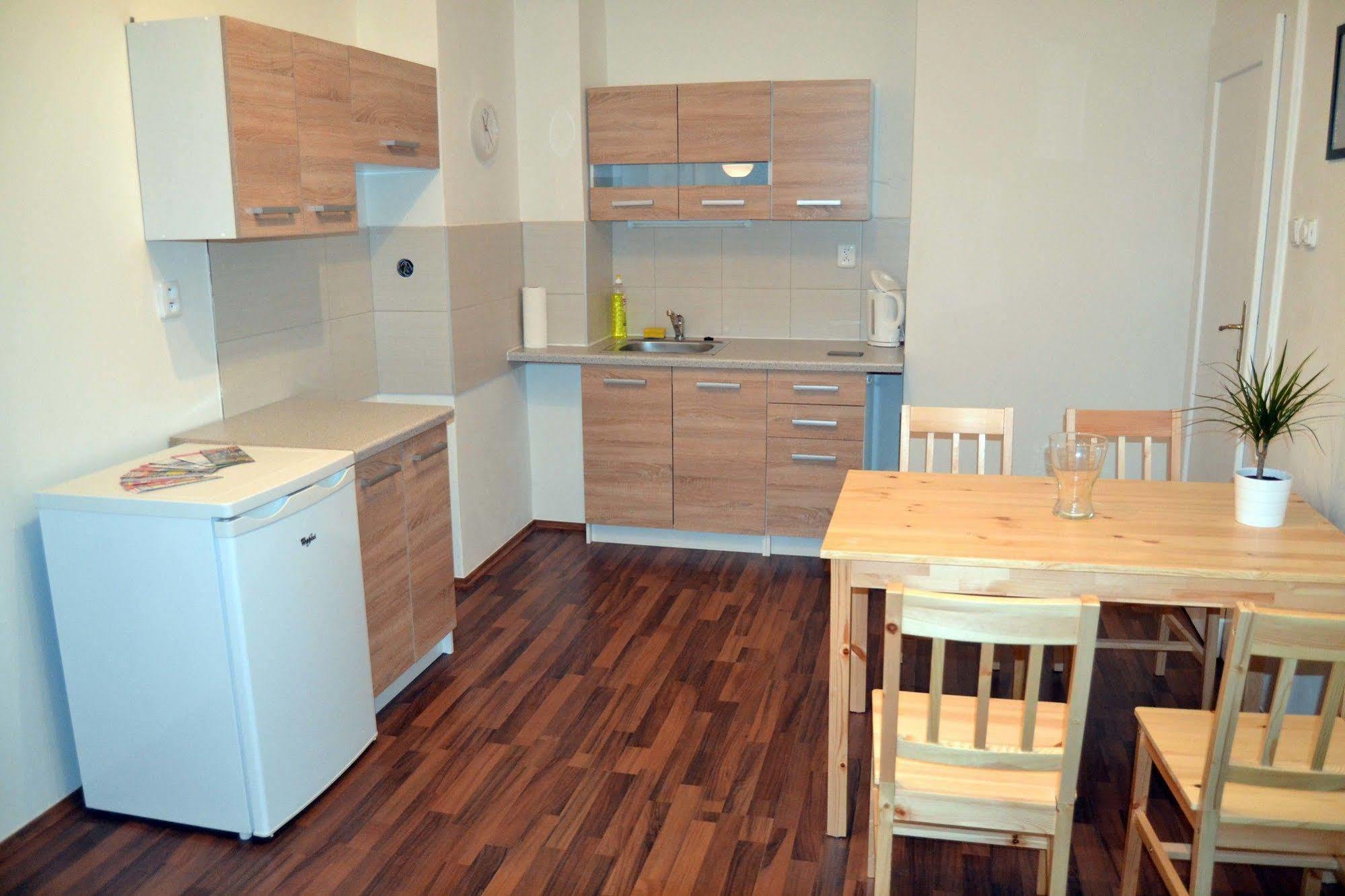 Jezerka Apartments Prague Extérieur photo