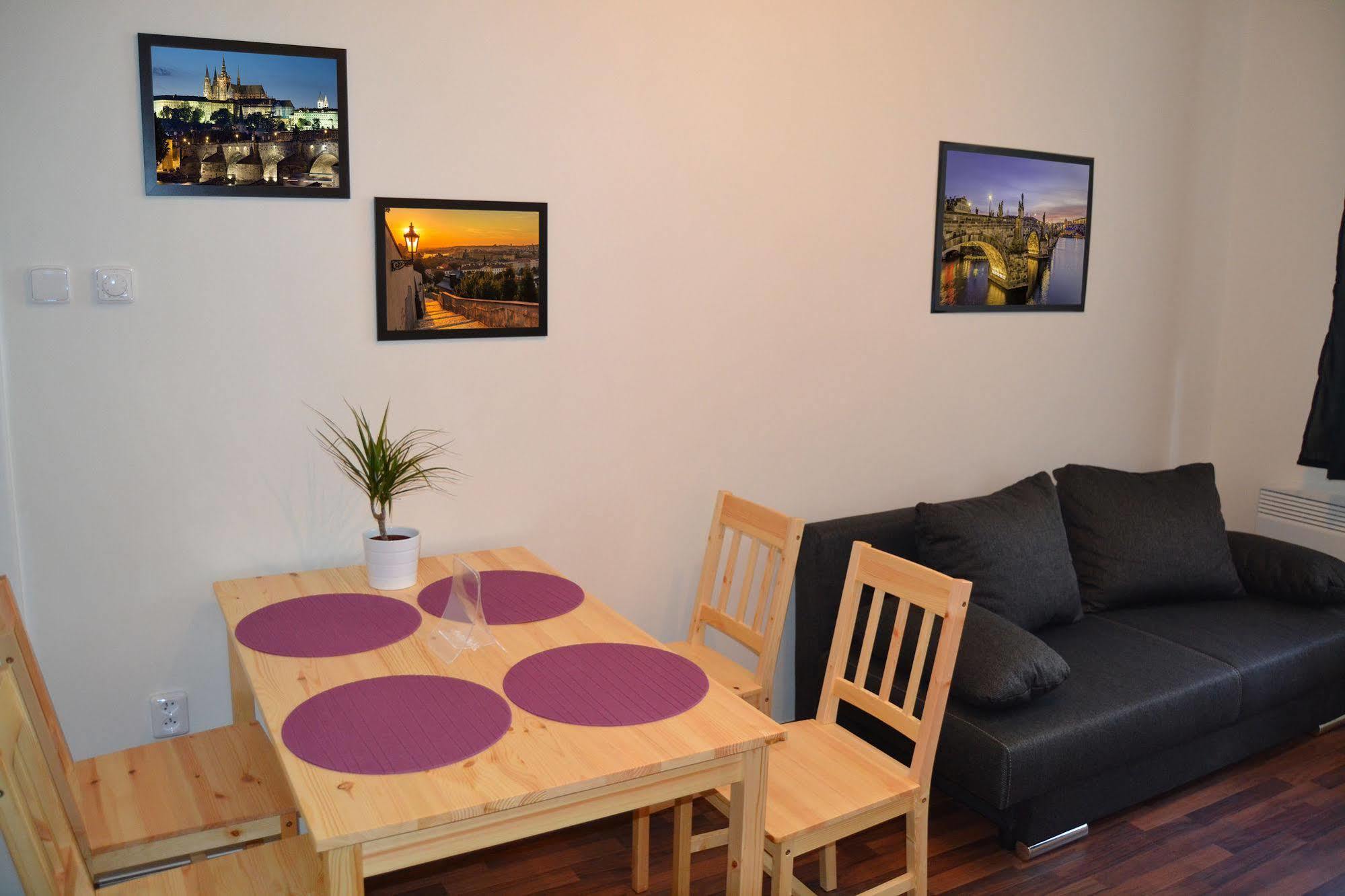 Jezerka Apartments Prague Extérieur photo